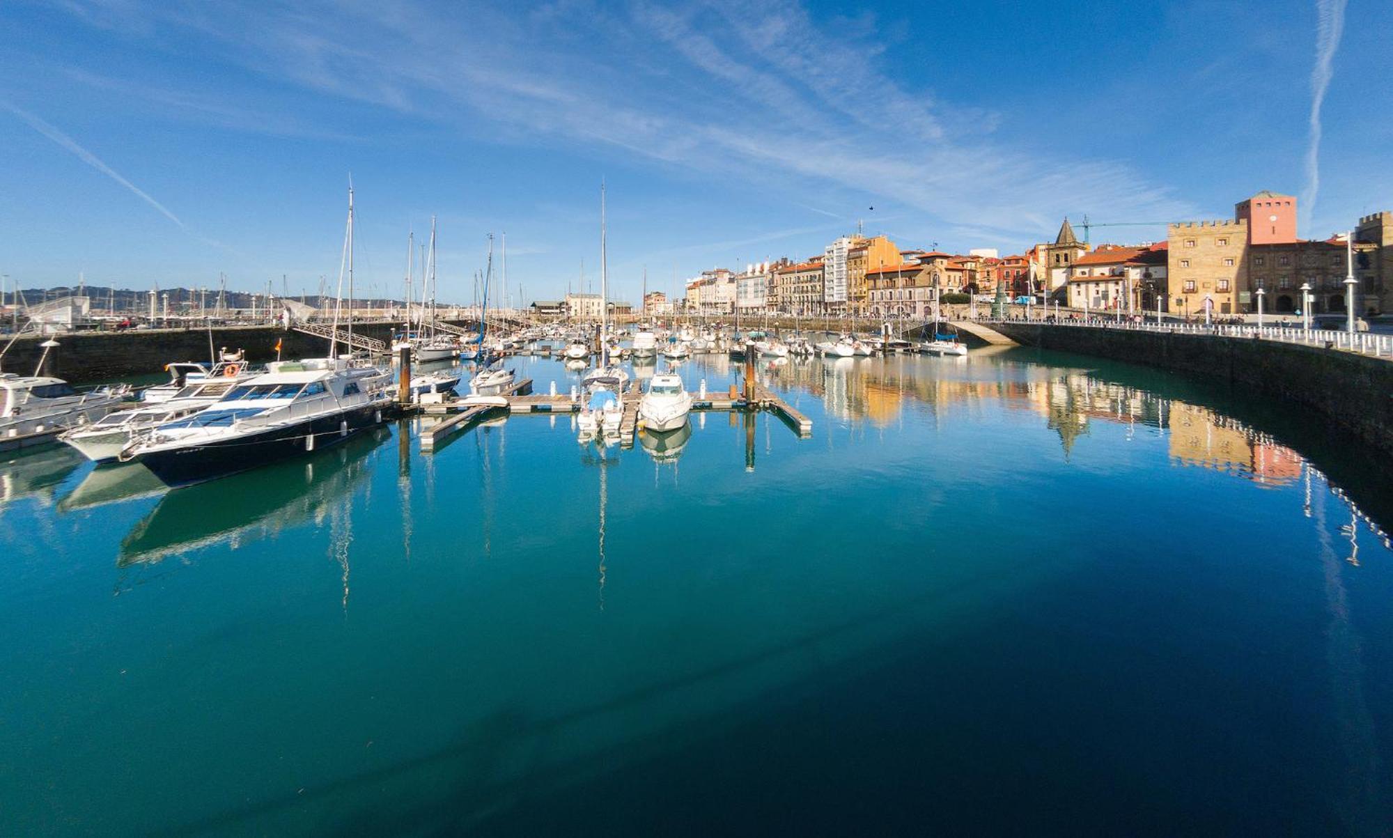 Espacio Moderno En Gijon Playa Exteriör bild